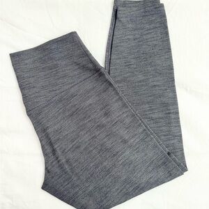 Lululemon Women’s Gray High-Waisted Leggings - 7/8